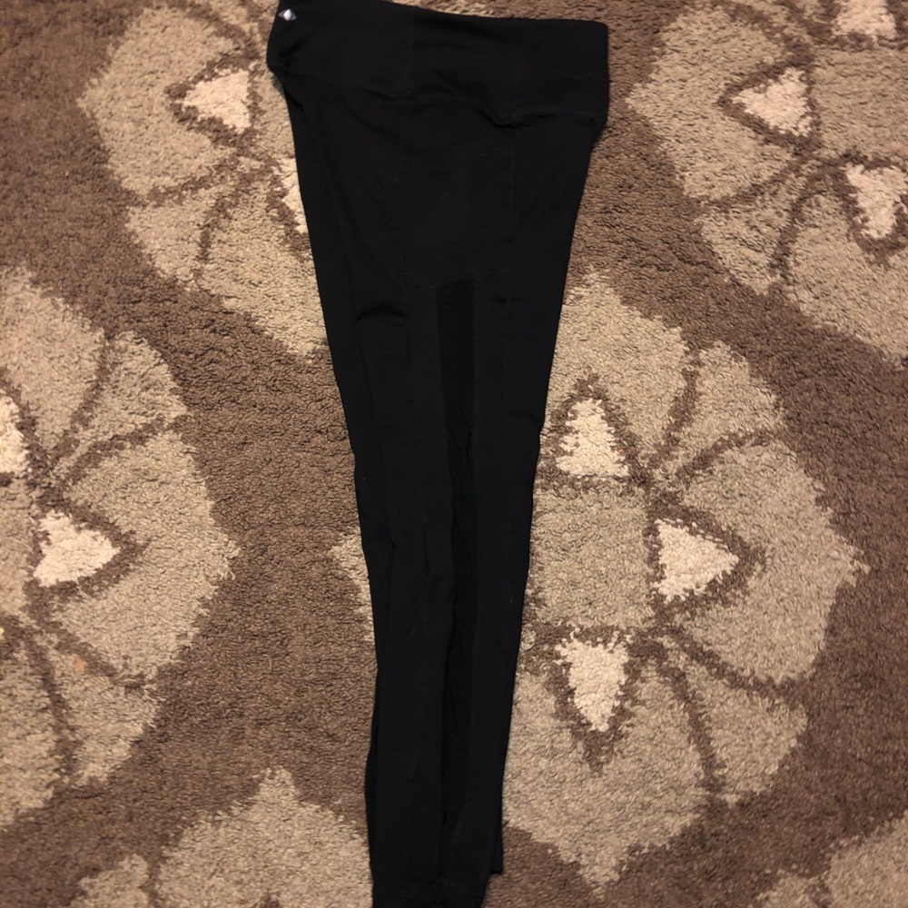 Black leggings (never wore it)
